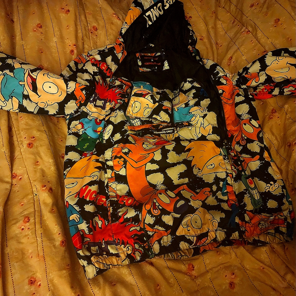 Nickelodeon winter pull over